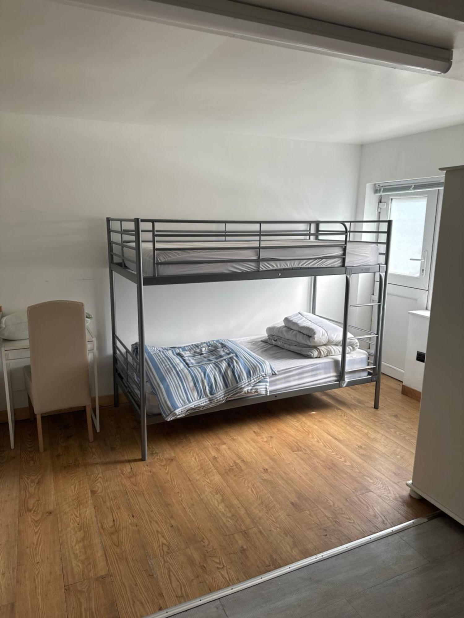 Barrs Court Beds Otel Warmley Dış mekan fotoğraf