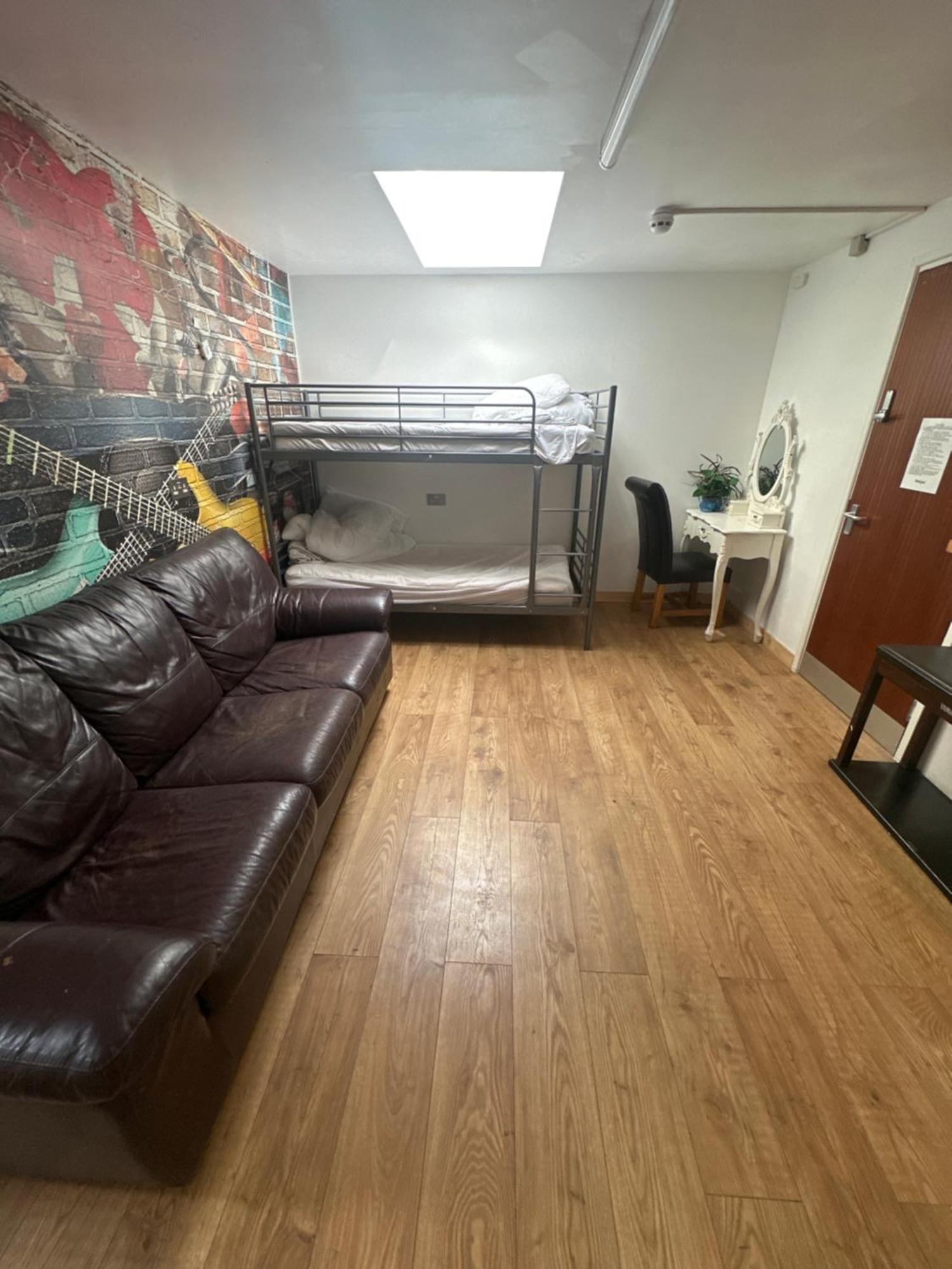 Barrs Court Beds Otel Warmley Dış mekan fotoğraf