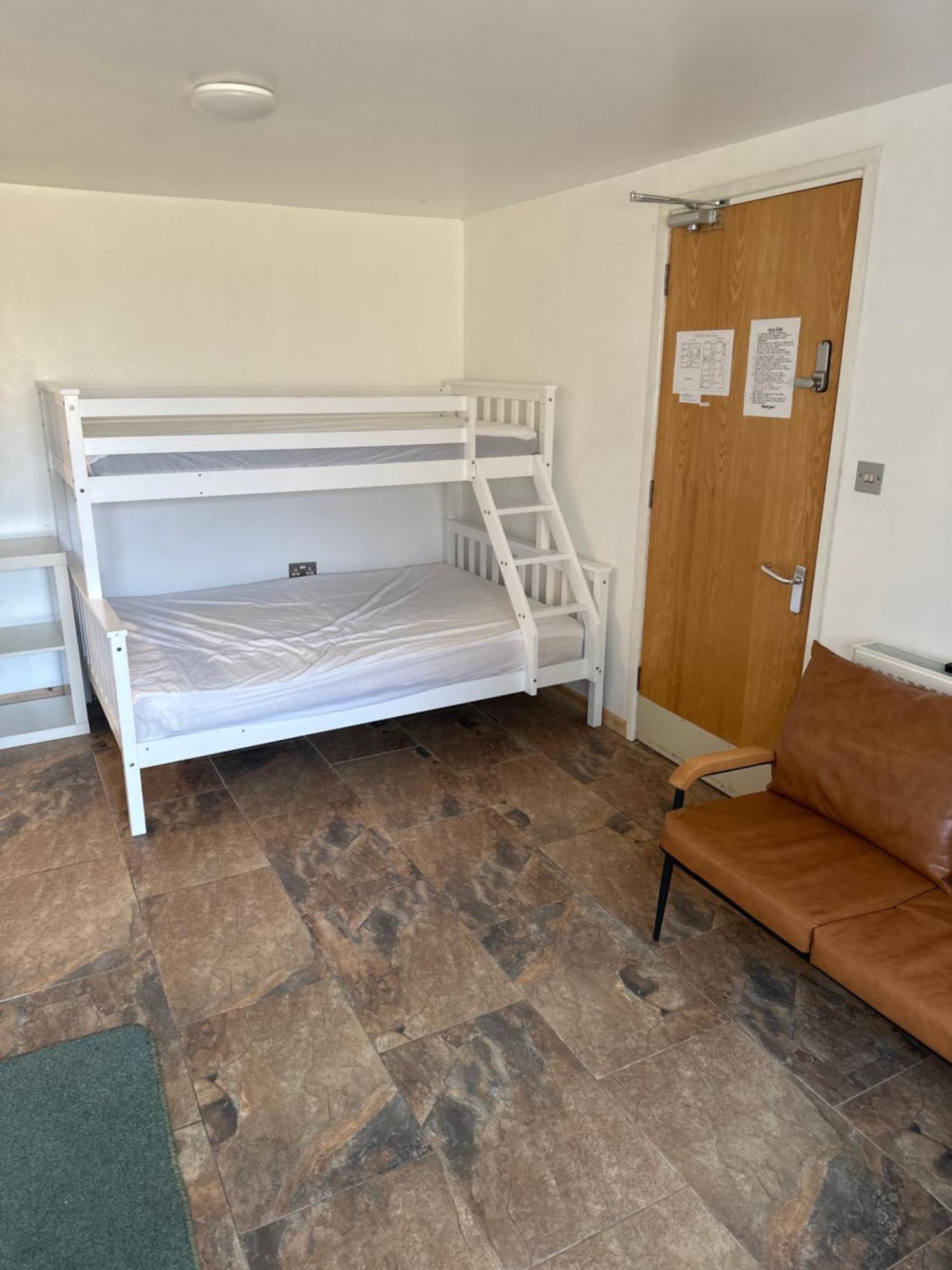 Barrs Court Beds Otel Warmley Dış mekan fotoğraf